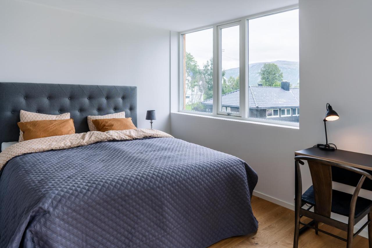 Modern Villas In Plush Town Tromso Bagian luar foto
