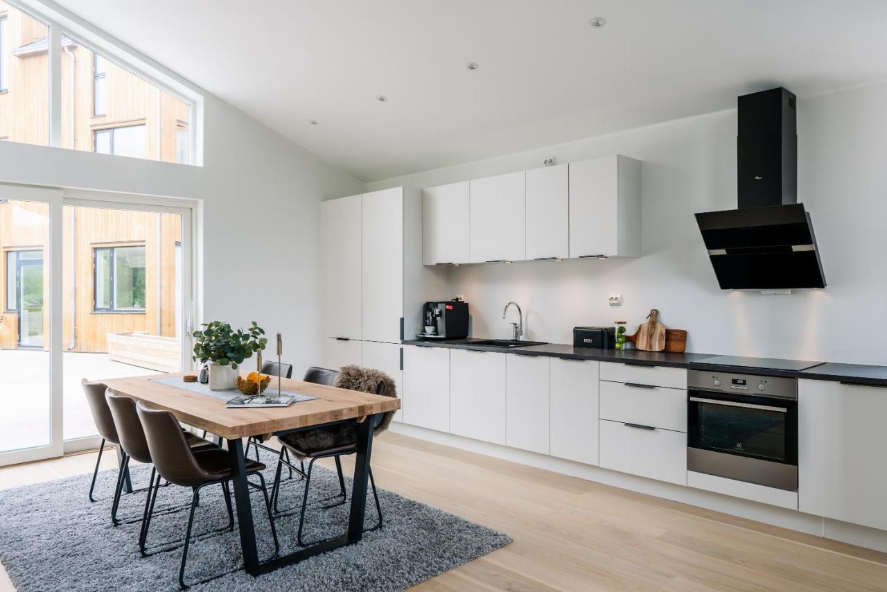 Modern Villas In Plush Town Tromso Bagian luar foto