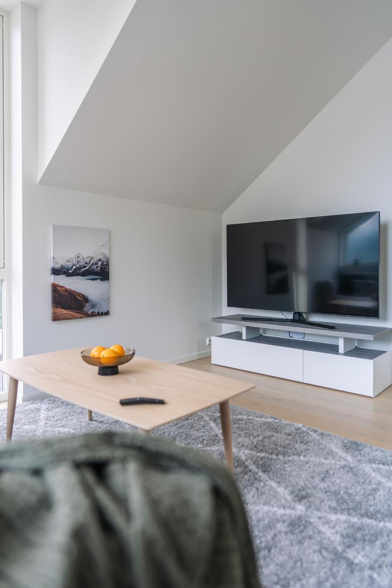 Modern Villas In Plush Town Tromso Bagian luar foto