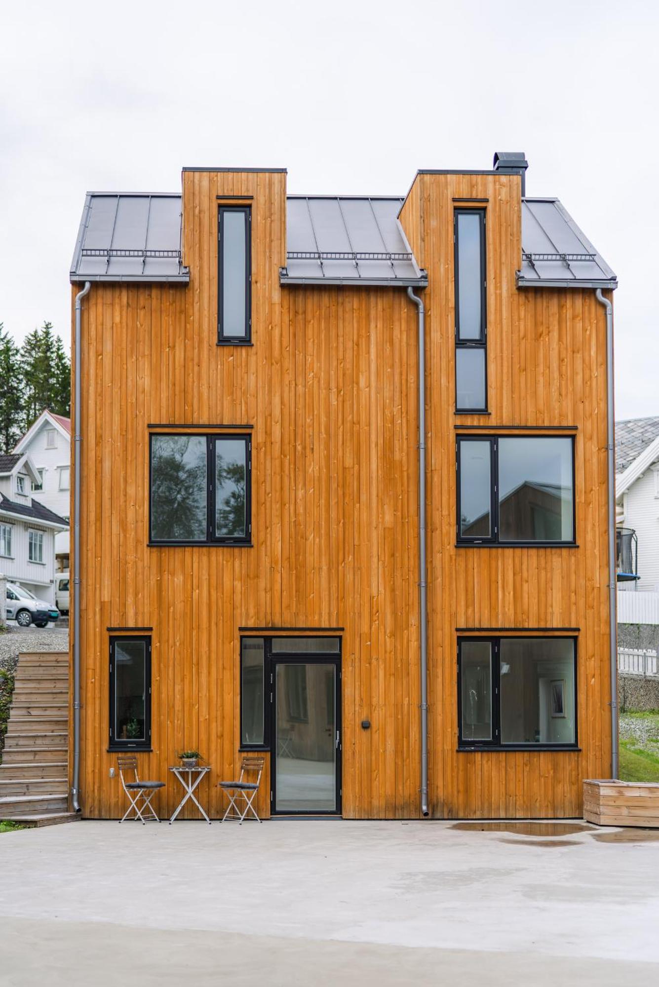 Modern Villas In Plush Town Tromso Bagian luar foto